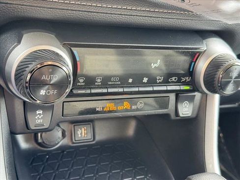 Used 2025 Toyota RAV4 XLE image 15