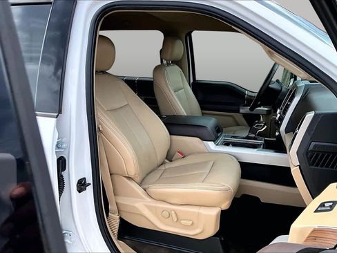 Used 2019 Ford F150 Lariat RWD image 10