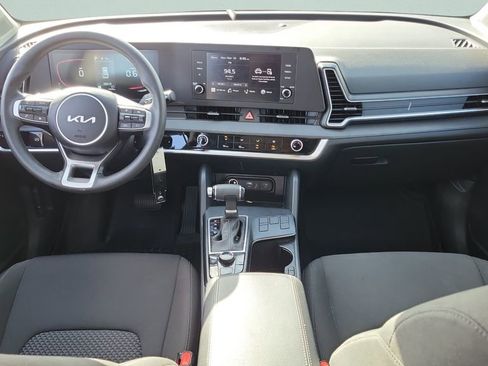 Used 2025 Kia Sportage LX FWD image 14