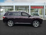 Used 2012 Toyota Highlander Limited image 3