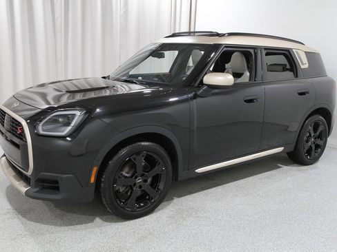 Certified 2025 MINI Cooper Countryman S image 3