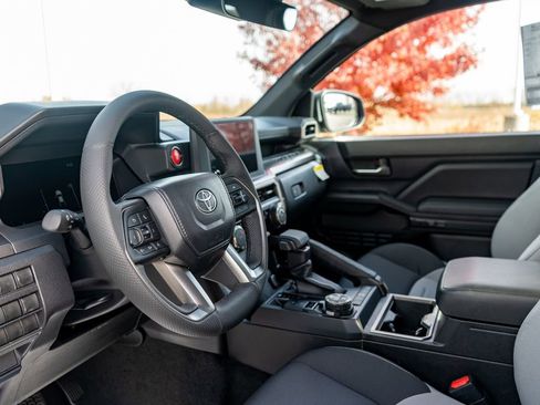 New 2025 Toyota Tacoma TRD Off-Road image 17