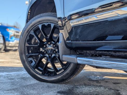 Used 2023 Chevrolet Silverado 1500 High Country w/ High Country Premium Package image 8