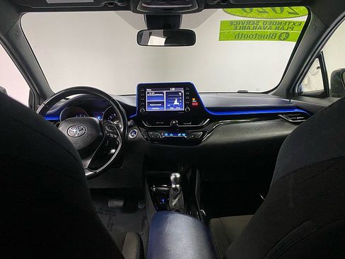 Used 2020 Toyota C-HR LE image 22