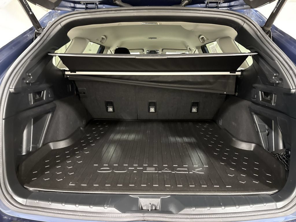 Used 2020 Subaru Outback Premium AWD/4WD image 23