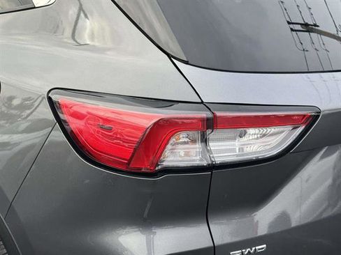 Used 2022 Ford Escape SEL image 8