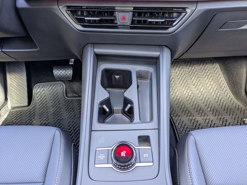 New 2026 Volkswagen Tiguan SE image 19