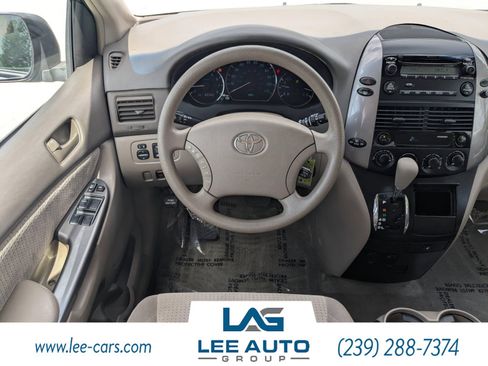 Used 2007 Toyota Sienna CE image 13