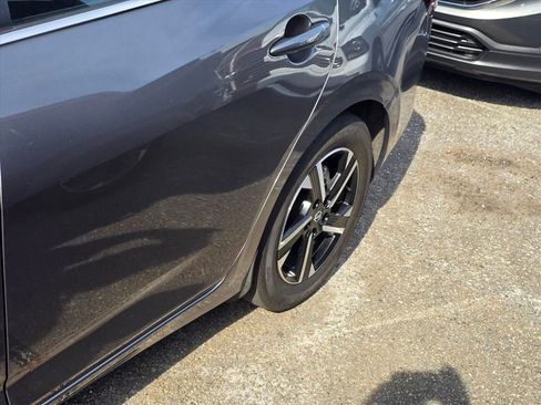 Used 2025 Nissan Sentra SV FWD image 20