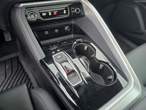 New 2025 Audi Q5 Premium Plus image 28