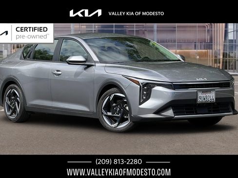 Certified 2025 Kia K4 EX FWD image 1
