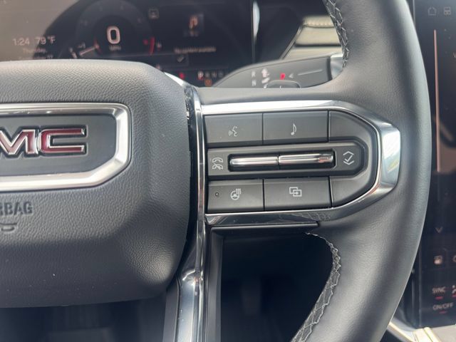 Used 2026 GMC Acadia Elevation w/ Elevation Premium Package AWD/4WD image 14