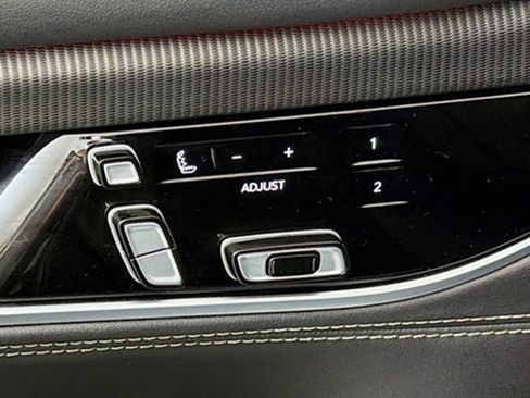 Used 2022 Jeep Grand Wagoneer Series II w/ Quick Order Packagew 28T AWD/4WD image 37