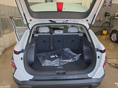 New 2026 Hyundai Kona SE FWD image 13