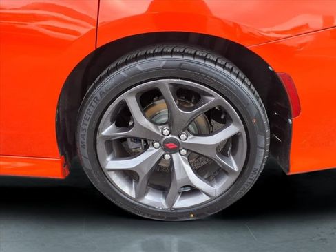 Used 2019 Dodge Charger R/T image 5