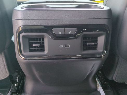 New 2026 GMC Sierra 1500 AT4X AWD/4WD image 27