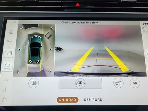 Used 2025 Land Rover Range Rover Sport Dynamic SE image 45