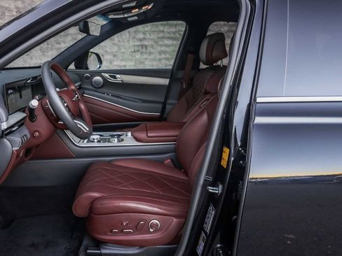 Used 2025 Genesis GV80 3.5T Prestige image 23