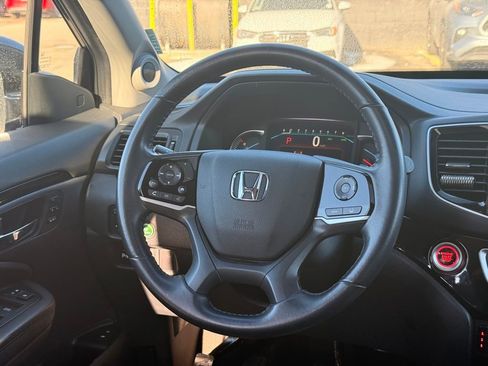 Used 2022 Honda Pilot Touring image 18