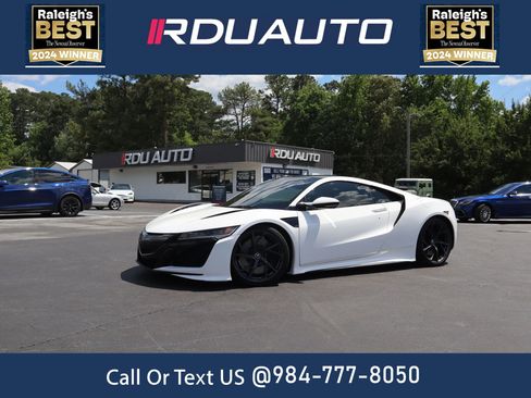 Used 2018 Acura NSX AWD/4WD image 1
