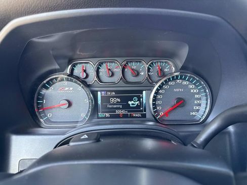 Used 2018 Chevrolet Silverado 1500 LT w/ All Star Edition image 28