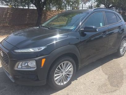 Used 2018 Hyundai Kona SEL w/ SEL Tech Package 02