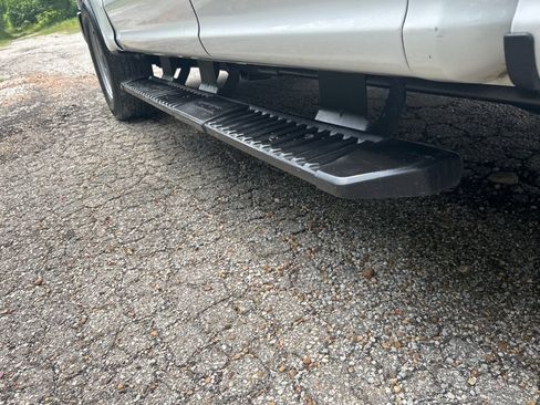 Used 2018 Ford F250 XLT w/ Camper Package RWD image 22