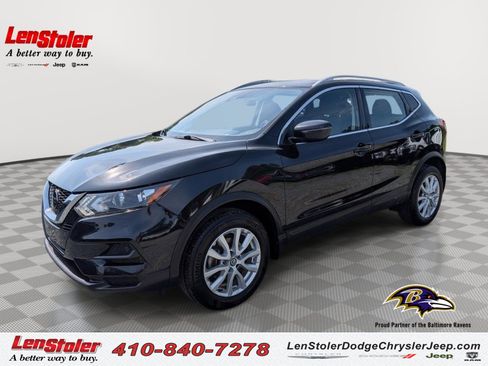 Used 2020 Nissan Rogue Sport SV FWD image 1