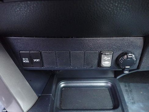 Certified 2017 Toyota RAV4 XLE image 26