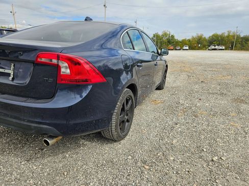 Used 2013 Volvo S60 T5 image 4
