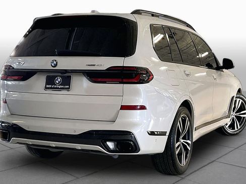 Used 2024 BMW X7 xDrive40i w/ M Sport Package AWD/4WD image 12