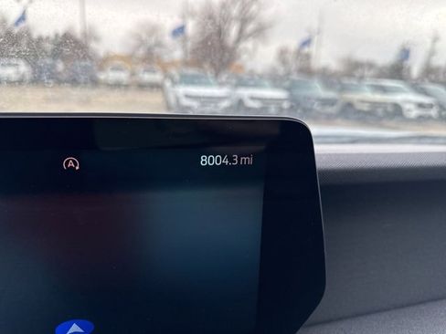 Used 2025 Ford Expedition Platinum image 19