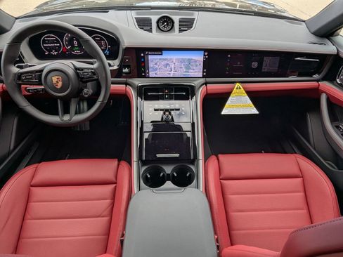 New 2026 Porsche Panamera 4 image 22