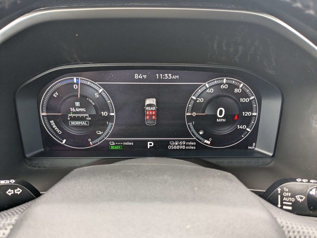 Used 2023 Mitsubishi Outlander 4WD Plug-In Hybrid image 37