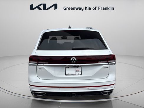 Used 2024 Volkswagen Atlas SEL Premium R-Line AWD/4WD image 6