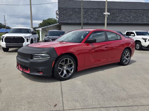 Used 2016 Dodge Charger SXT w/ Rallye Group RWD image 3
