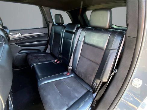 Used 2021 Jeep Grand Cherokee Laredo X RWD image 21