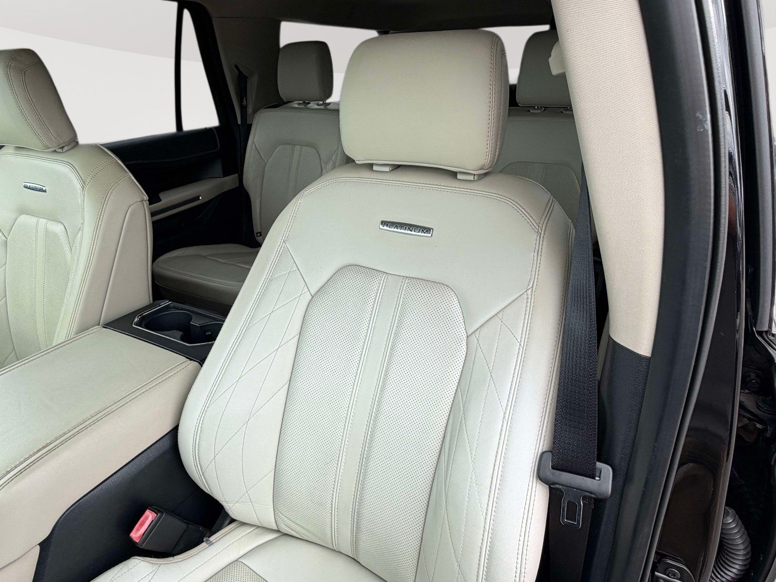 Used 2018 Ford Expedition Max Platinum AWD/4WD image 23