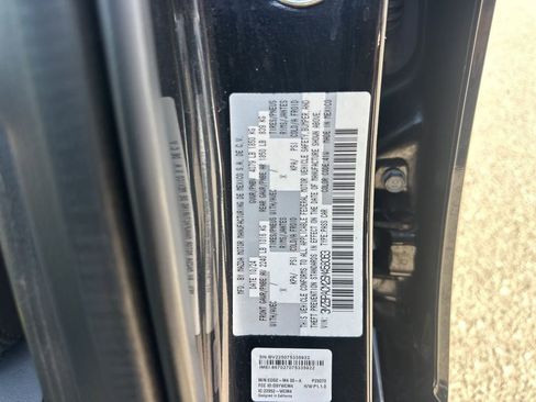 Used 2025 MAZDA MAZDA3 s image 35