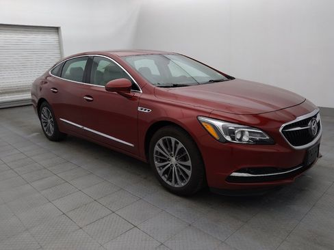 Used 2018 Buick LaCrosse Essence image 11