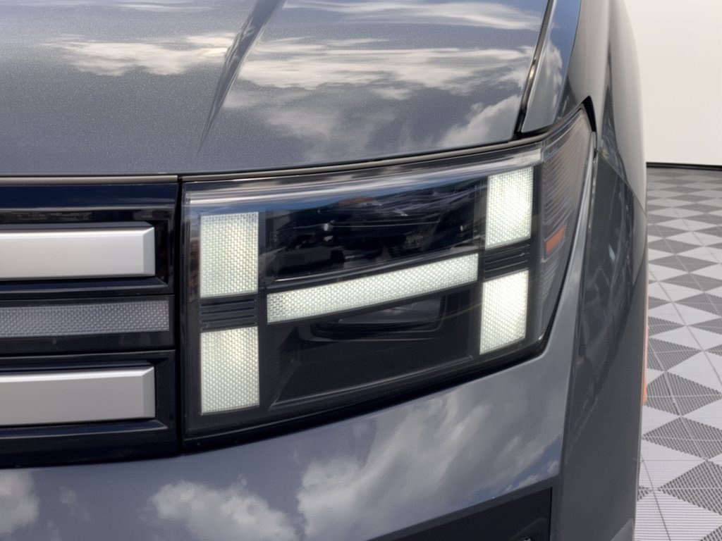 Used 2026 Hyundai Santa Fe SEL FWD image 12