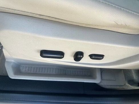 Used 2014 Ford C-MAX Energi SEL w/ Equipment Group 302A image 19