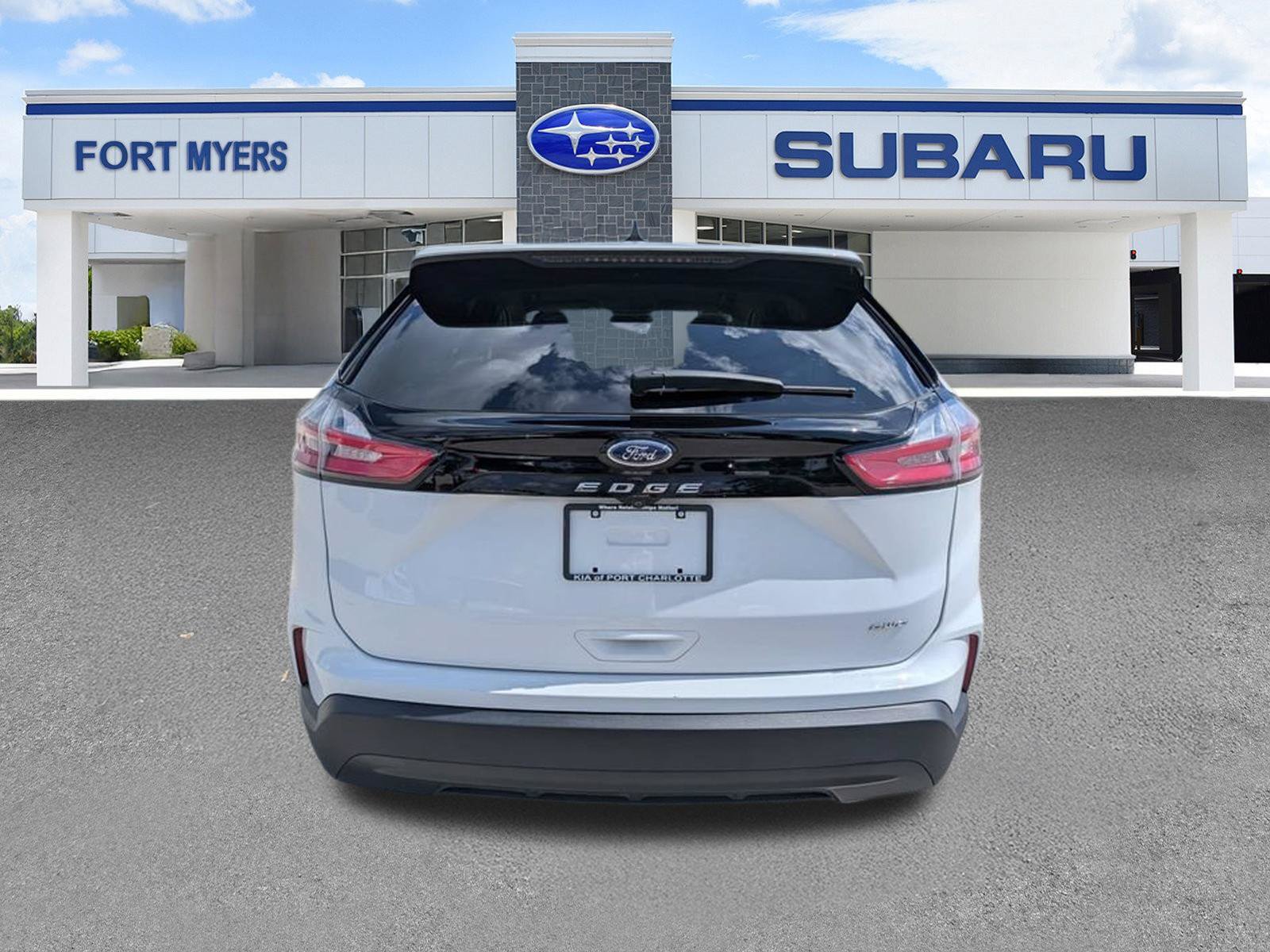 Used 2024 Ford Edge SE AWD/4WD image 6
