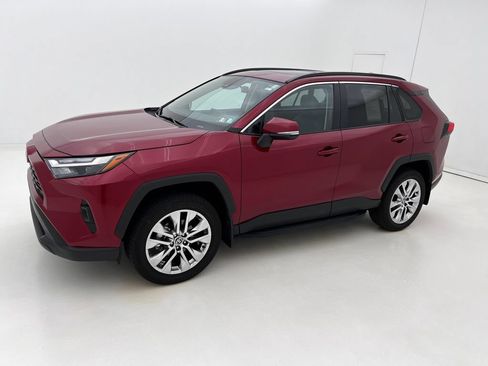 Used 2025 Toyota RAV4 XLE Premium w/ Weather Package AWD/4WD image 5