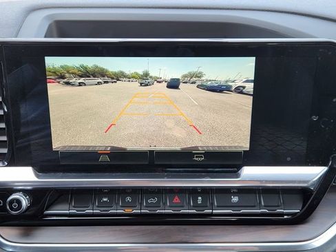 Used 2024 GMC Sierra 1500 SLT image 17