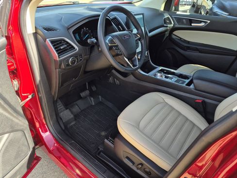 Used 2024 Ford Edge SEL w/ Convenience Package image 13
