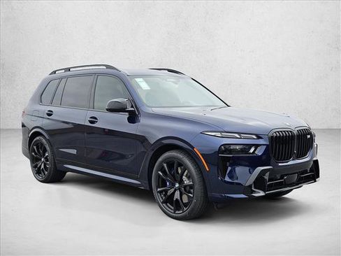 New 2026 BMW X7 M60i image 6