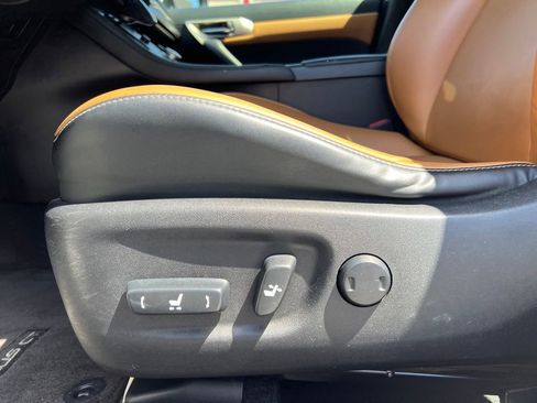 Used 2017 Lexus CT 200h w/ Accessory Package 2 image 13