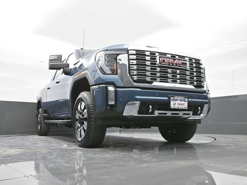 New 2026 GMC Sierra 2500 Denali w/ Denali Reserve Package image 35