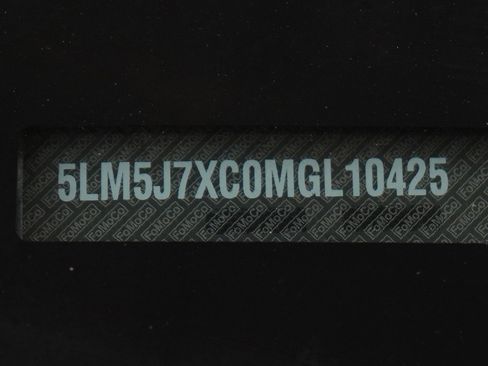 Used 2021 Lincoln Aviator Reserve w/ Equipment Group 201A image 32